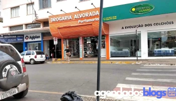 Drogaria Alvorada - 250 - Centro