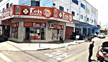 Drogaria Reis - Rua - L-8