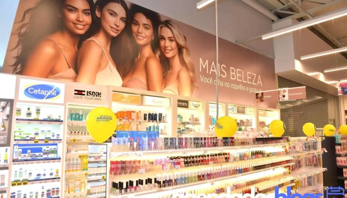 Drogaria Araujo - Fabrika Mall - 650 - São Cristovao