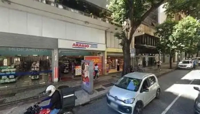 Drogaria Araujo -  Street View E 360deg - Belo Horizonte