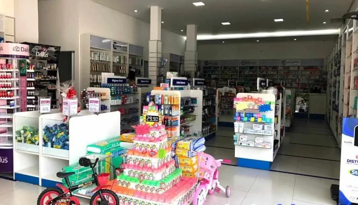 Drogaria Compre Certo - Farmácia em Porteirinha - 276 - Centro