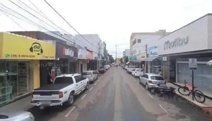 Drogaria Confianca Oliveira E Alves Tudo - João Pinheiro