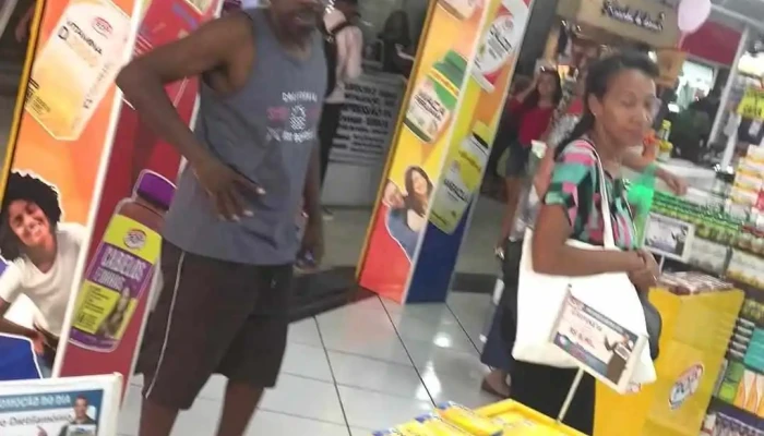 Drogaria Pop -  Videos - Rio De Janeiro