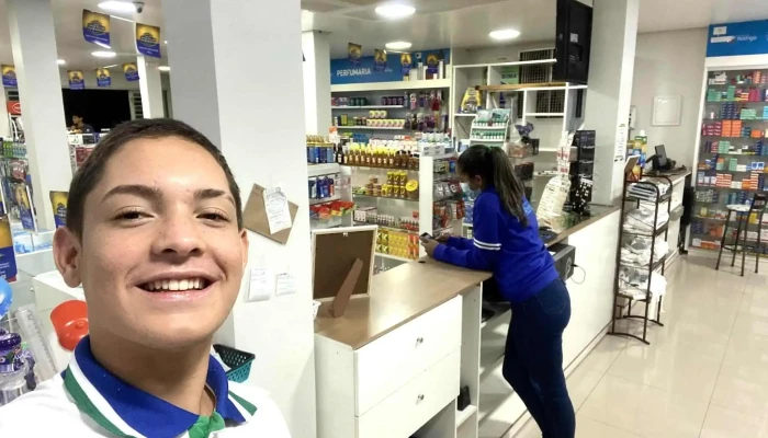 Drogaria Rodrigo - - Centro