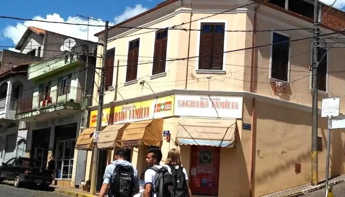 Drogaria Sagrada Familia -  Tudo - Brazópolis