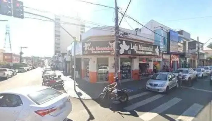 Drogaria Ultra Popular -  Street View E 360deg - Araguari
