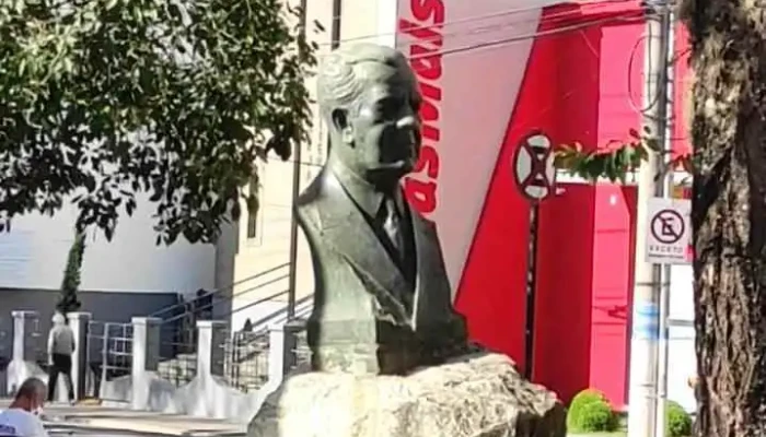 Drogarias Minas Mais -  Tudo - Lavras