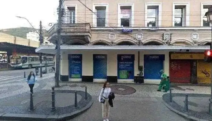 Drogarias Tamoio Petropolis Medicamentos Generico Delivery Street View E 360deg - Petrópolis