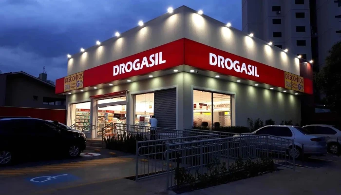 Drogasil - - Samuel Grahan