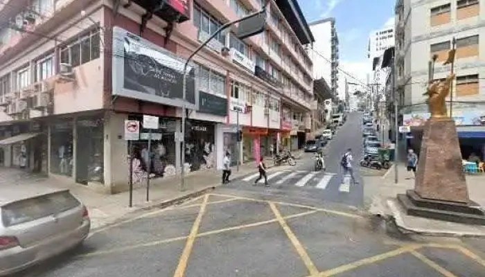 Farmacia Indiana Street View E 360deg - Manhuaçu