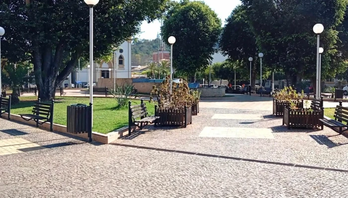 Praca Pereira Lima Telefone - Santo Antônio De Pádua