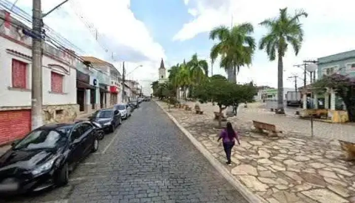 Uai Farma -    Drogaria Mineira Street View E 360deg - Campanha